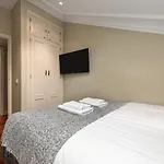 2 Bedrooms 2 Bathrooms- Penthouse- Almagro- Mintystay
