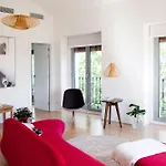 60 Balconies Urban Stay