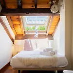 Calm And Bright Apartment, Center La Latina D.Alb