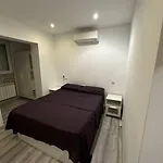 Cozy 1-Bedroom Apartment