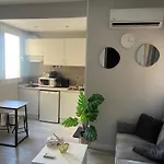 Cenral Renovated Flat