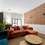 Luxe Apartment Madrid North
