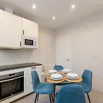 Luxe Apartment In Plaza De Espana