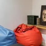 Modern- 2Bd 2Bth - Opera
