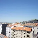 Diaphanous And Modern- 2Bd 2Bth- Plaza Espana