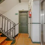 Modern Apt Para 6Pax En La Plaza De Tirso-Centro E1
