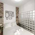 Apartamentos Franco Rodriguez