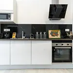 Modern Comfy-1Bedroom 1Bathroom-Prosperidad