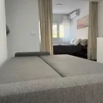 Apartamentos Para 10 Personas En Barrio Del Pilar