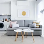Mad Apartments By Olala Homes