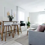 Mad Apartments By Olala Homes