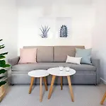 Mad Apartments By Olala Homes