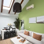 Carretas Attics Apartments