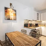 Plaza De Castilla Apartments
