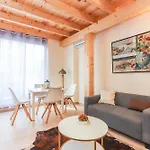 Bright Duplex Apartment For Families-Vicalv