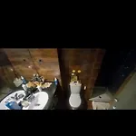Alojamiento Entero En Ciudad Lineal, Directo Al Centro De Madrid.