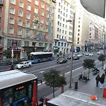 Room Gran Vía Apartments