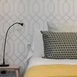 Ronda de Valencia Apartment