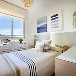 Atico Con Terraza, Parking Y Piscina