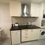 Studio, Cerca De El Rastro De Madrid