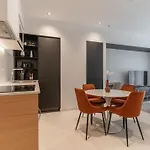 Canillas Apartments