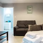 Lovely 3Bed next to Fuencarral 2mins to metro