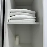 Apartamento Con Terraza Cerca Al Aeropuerto