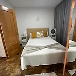 Aparta Acogedor A