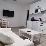 Apartamento Las Vegas Style, Bien Comunicado