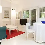 Nice House With Courtyard In Puerta Del Angel - Mauregato