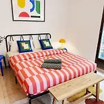 Vintage Style Apt In Madrid Centro