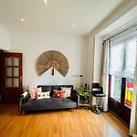 Habitacion Privada Con Balcones, Centro Madrid, Malasana
