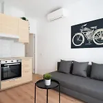 Coqueto Estudio En Madrid Rio - Hb