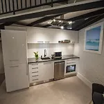 Moderno Apartamento En Madrid