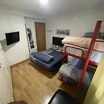 Piso Entero En Calle Contraviesa