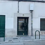 For Yoy Rentals Hermoso Apartamento Tipo Estudio En Madrid Temporal Sfl5