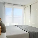 Piso Atico Con Terraza Y Jacuzzi Con Vistas A Sol En Madrid Centro
