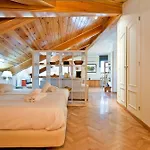 Apartment Latina VII