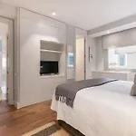 Modern Apartment With Stunning Views Of Plaza Colon