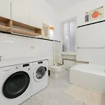 Gran Via-Sol Spacious Apartment 3 Bedrooms & 2 Wcs