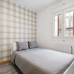 La Latina Sol. Espacioso Apartamento, 12 Pax