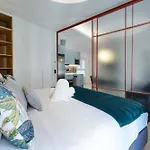 Gran Via Capitals By Monaro*****