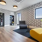 Hotel Acta Madfor