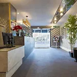 Hotel Acta Madfor
