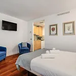 Nice Studio With Parking - 1B