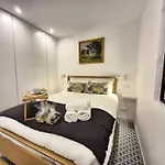 Apartamentos Plaza de España