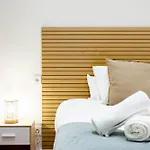 4- Hotel-Style Apartment In Puerta Del Sol