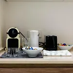 4- Hotel-Style Apartment In Puerta Del Sol