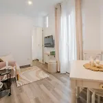 Cute & Cozy Apartment In Retiro