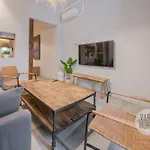 Rustic Cool Interior Design En Plaza Espana Al Pie De Gran Via
